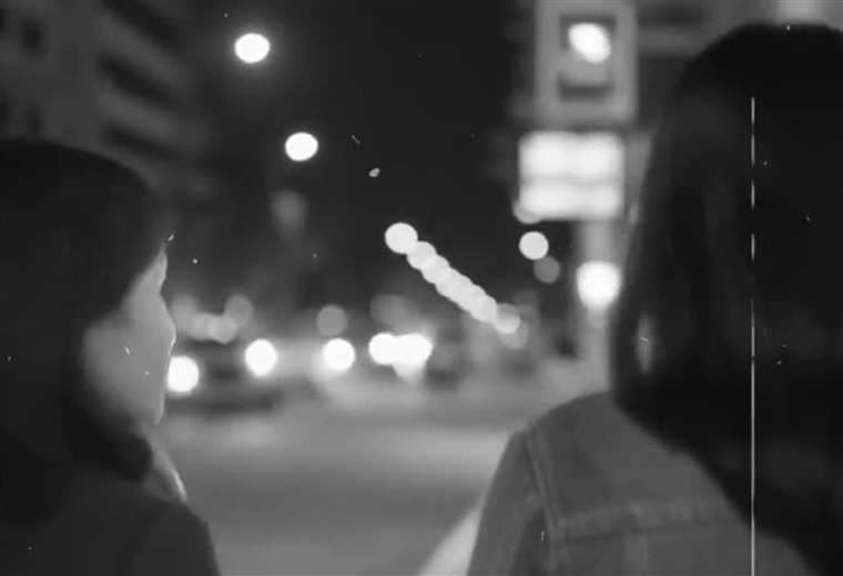 Costa Rica destaca en índice de mujeres, pero más de la mitad teme caminar sola de noche